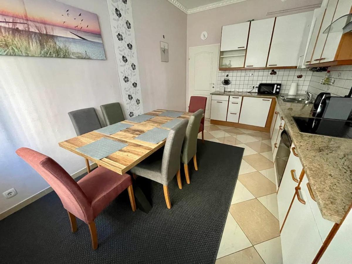Gemutliche Wohnung Mit Super Lage Wenen Buitenkant foto