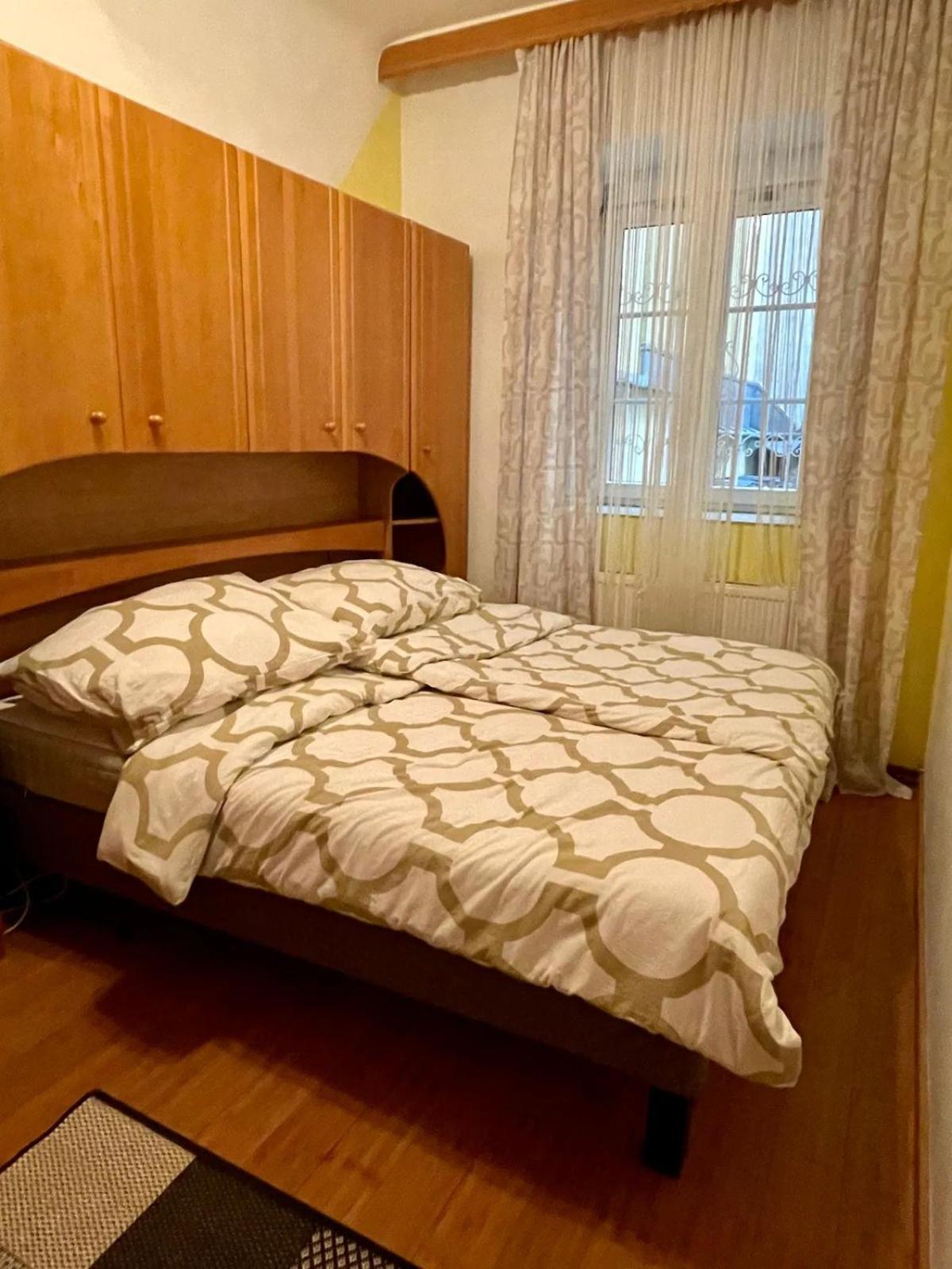 Gemutliche Wohnung Mit Super Lage Wenen Buitenkant foto