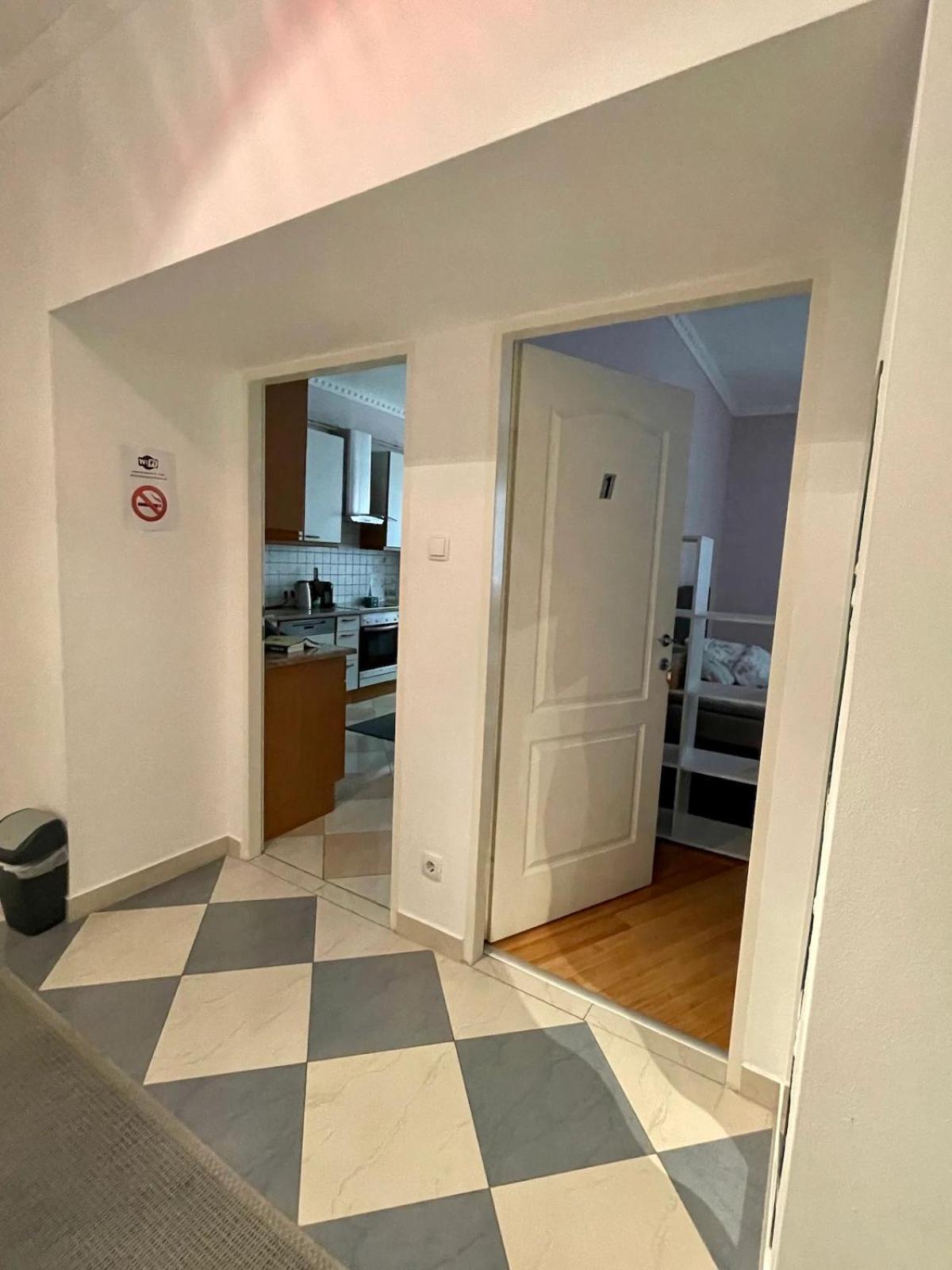 Gemutliche Wohnung Mit Super Lage Wenen Buitenkant foto
